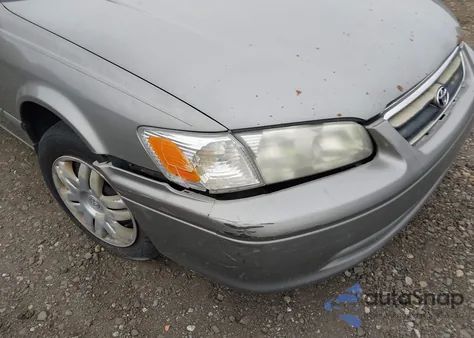 2000 Toyota Camry Le V6 from USA, damaged, VIN 4T1BF22K0YU107521